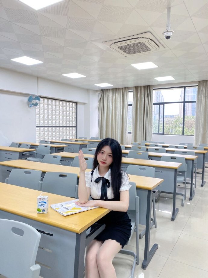 闪电侠 封面